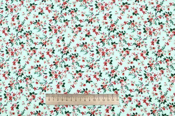 Штапель принт/цветы красно-зеленые на мяте 4205-PY/D#13/C#5