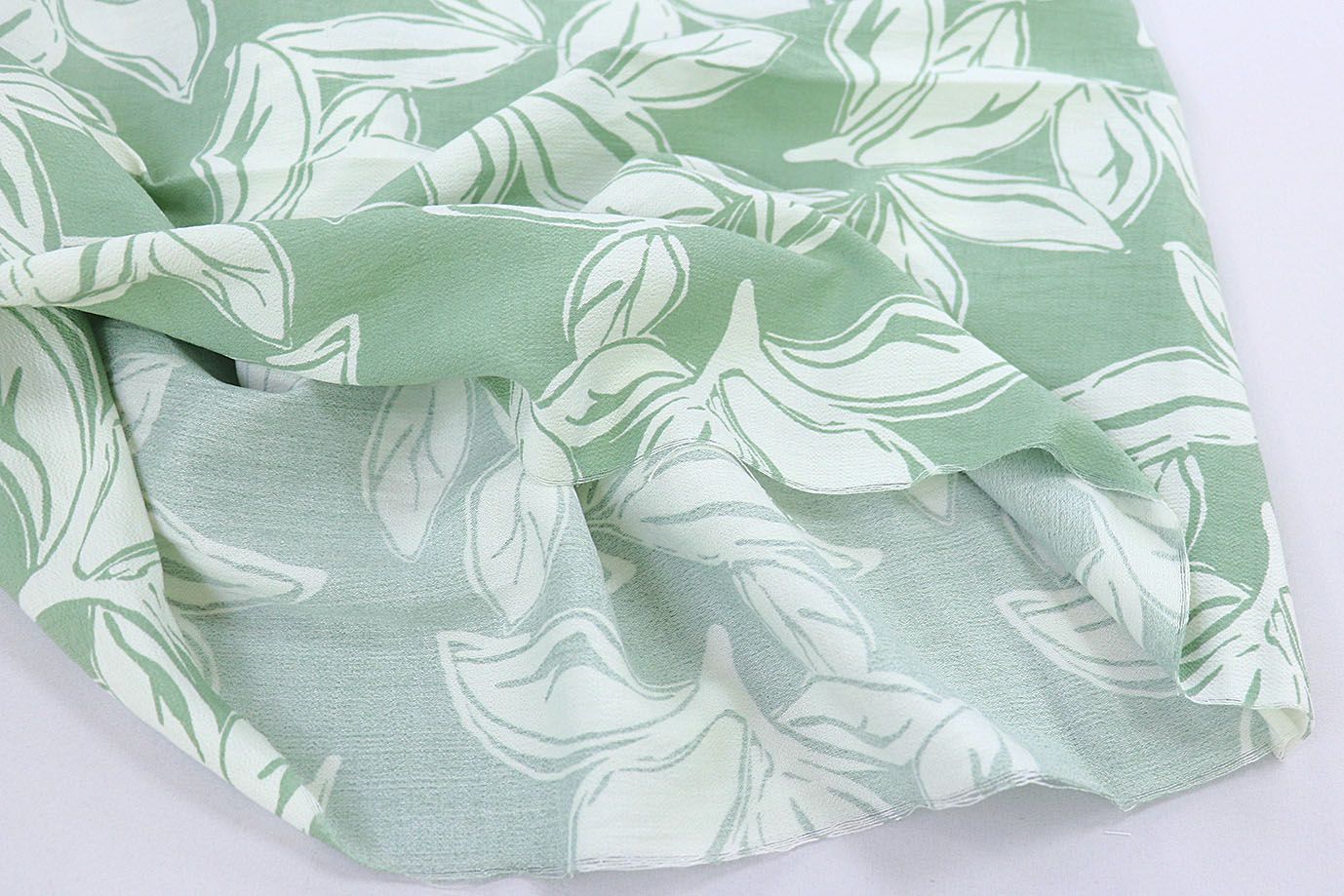 Лен БОХО принт/листья белые на мятном 3815-PY/D#1/C#9