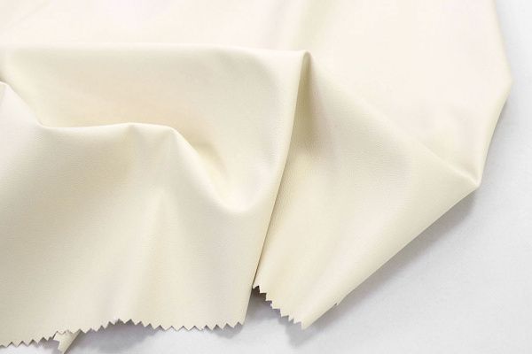 Кожа матовая стрейч/молочный 3689-PY/C#2