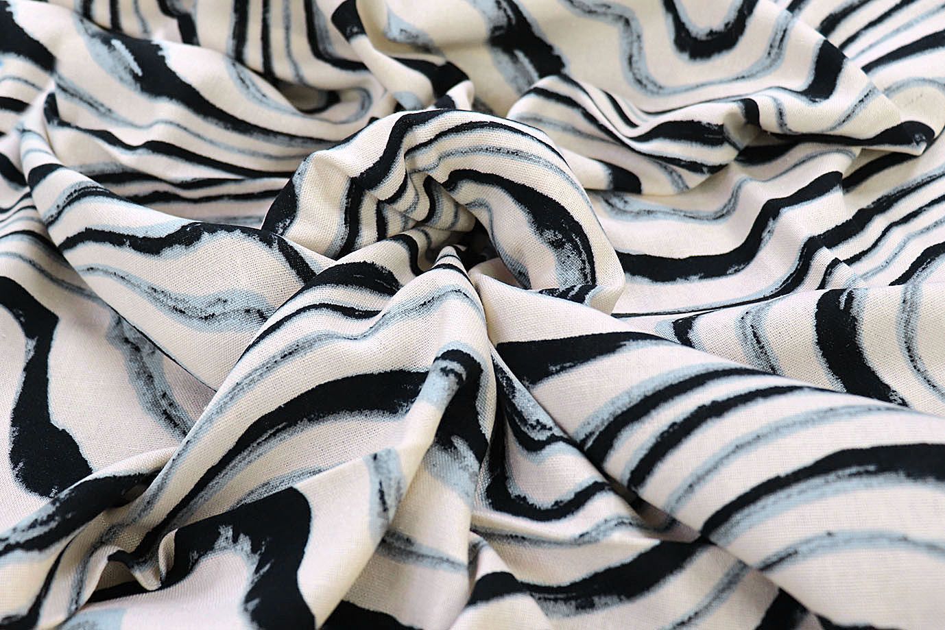 Лен принт/черно-голубой на молочном 3852-PY/D#4/C#2