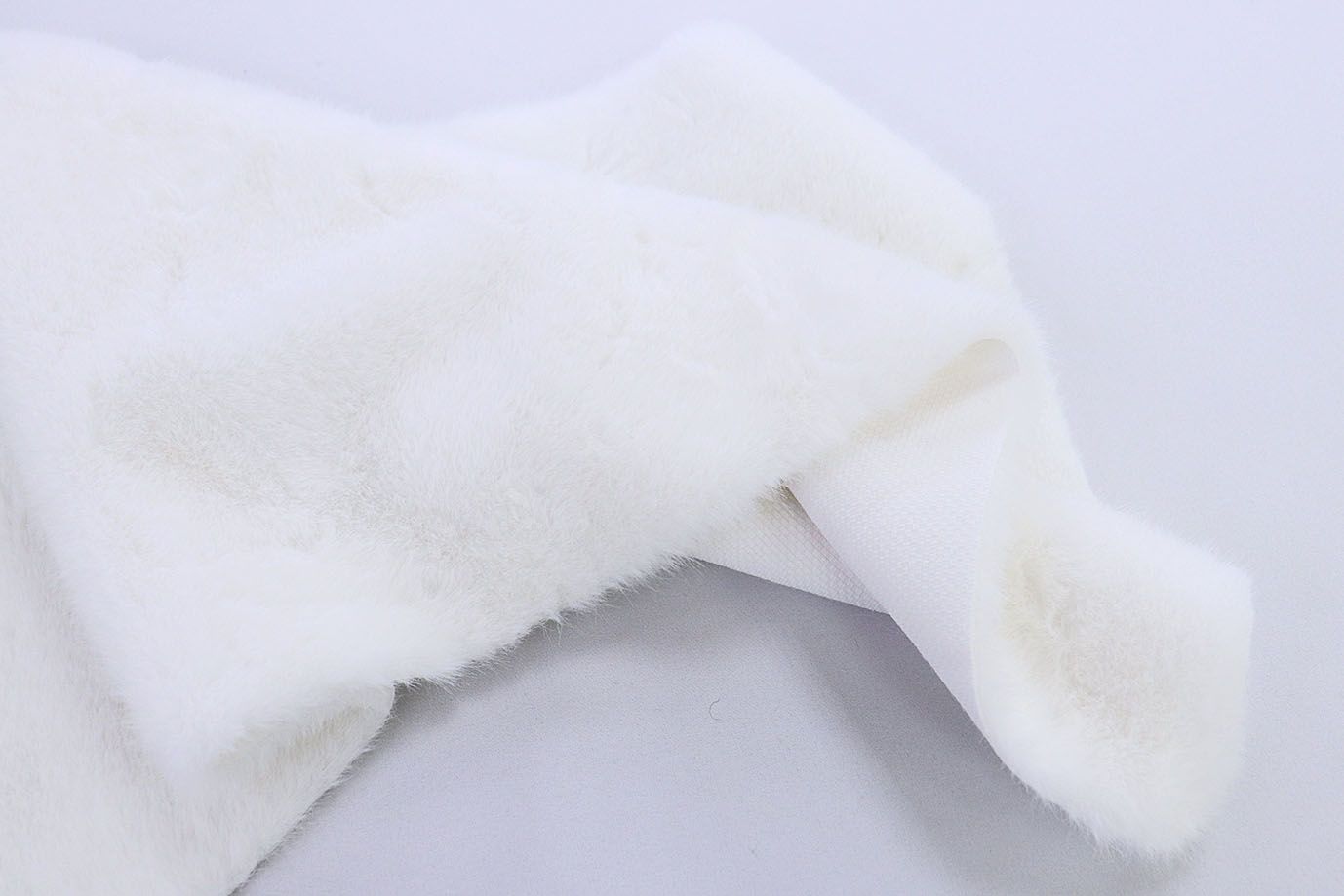 Искусственный мех "Норка"/белый AP4808/D#289-230215/C#WB230987