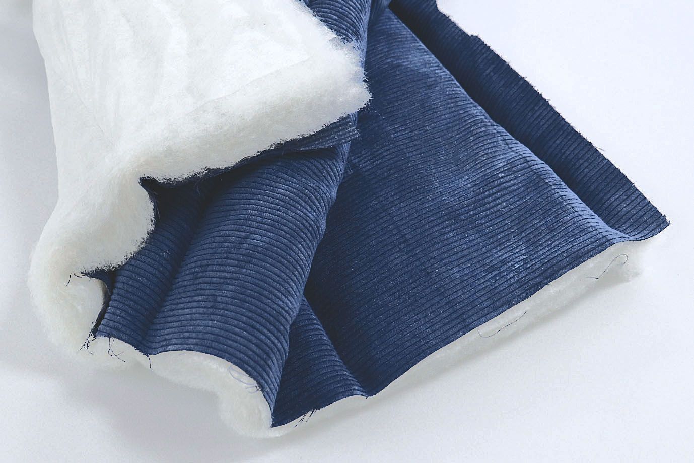 Ткань простеганная "Полоска"/синий P51 3734/8+CC300