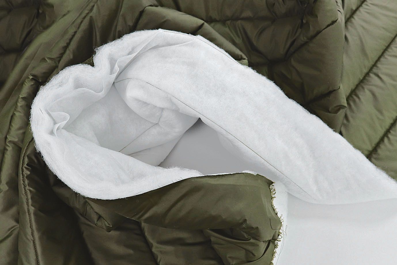 Ткань простеганная "Полоска"/болотный 7394/16+CC200