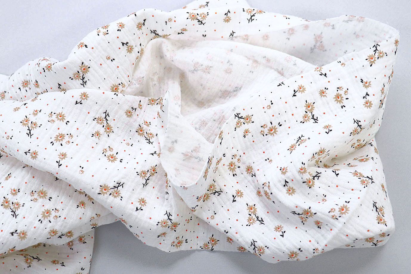 Муслин принт/цветы бежевые на белом 1393-PY/D#6/C#1