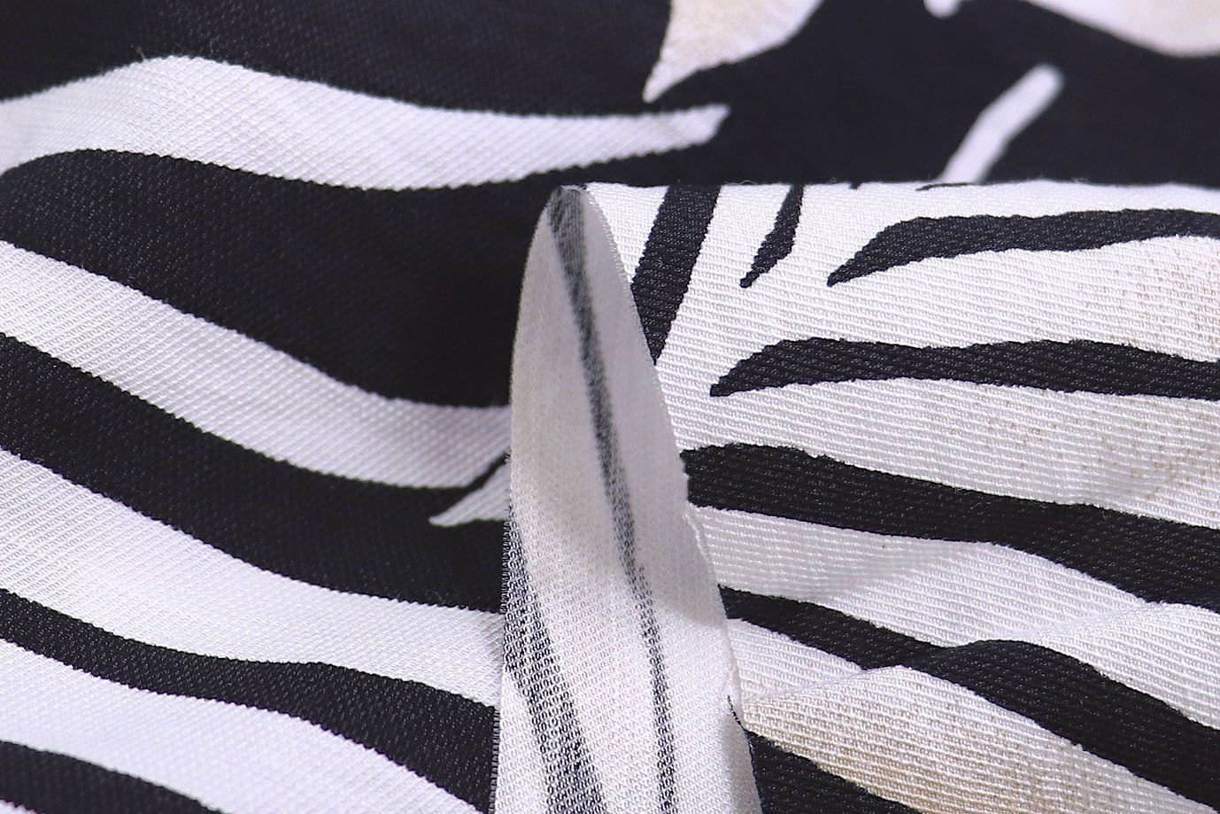 Лен N/R слаб принт/листья белые на черном 3826-PY/D#5/C#4