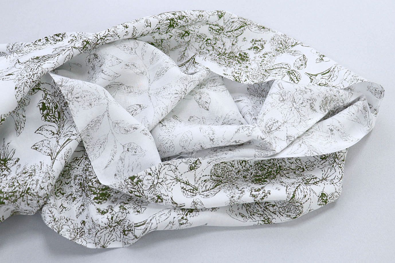 Штапель принт/цветы зеленые на белом 3861-PY/D#13/C#1