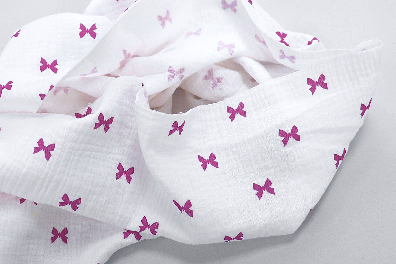 Муслин принт/бантики малиновые на белом 1393-PY/D#7/C#4