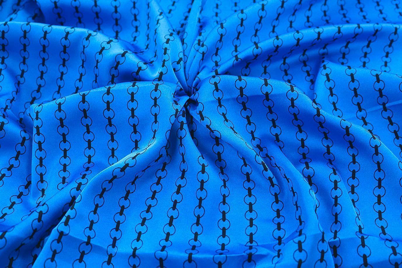 Сатин "Армани" принт/цепи черные на синем 3588-PY/D#14/C#6