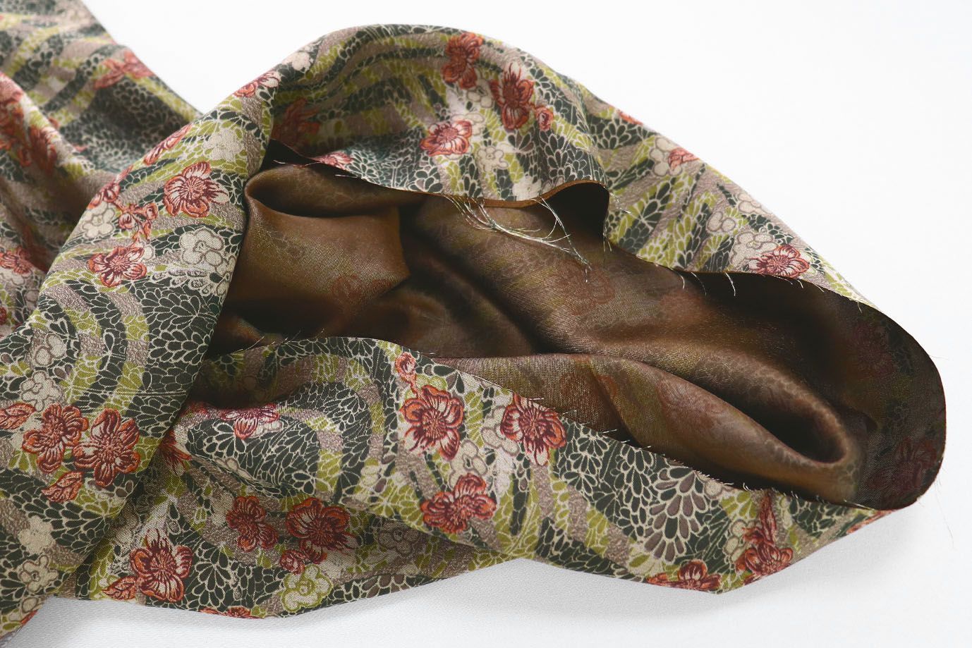 Сатин "Морокко" принт/серо-зеленый на темно-зеленом 3888-PY/D#4/C#2