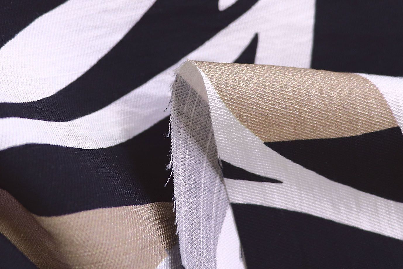 Лен N/R слаб принт/листья мятно-бежевый на черном 3826-PY/D#4/C#2