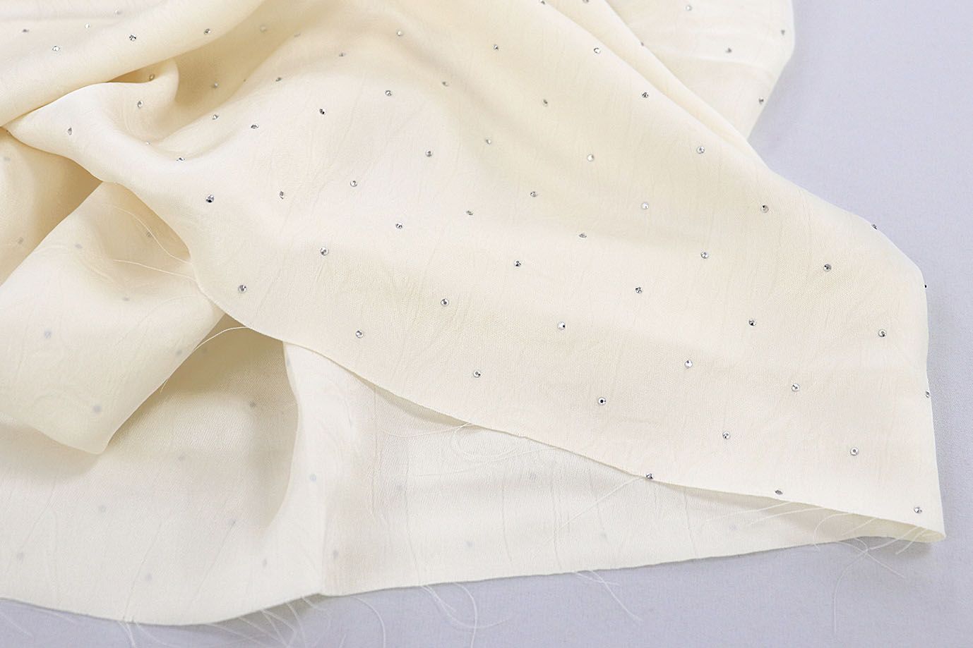 Шелк "Токио" креш со стразами/ванильный 3805-PY/C#3