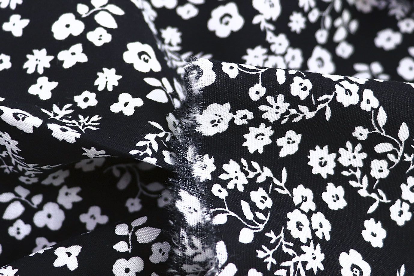 Штапель принт/цветы белые на черном 1382-PY/D#1/C#6