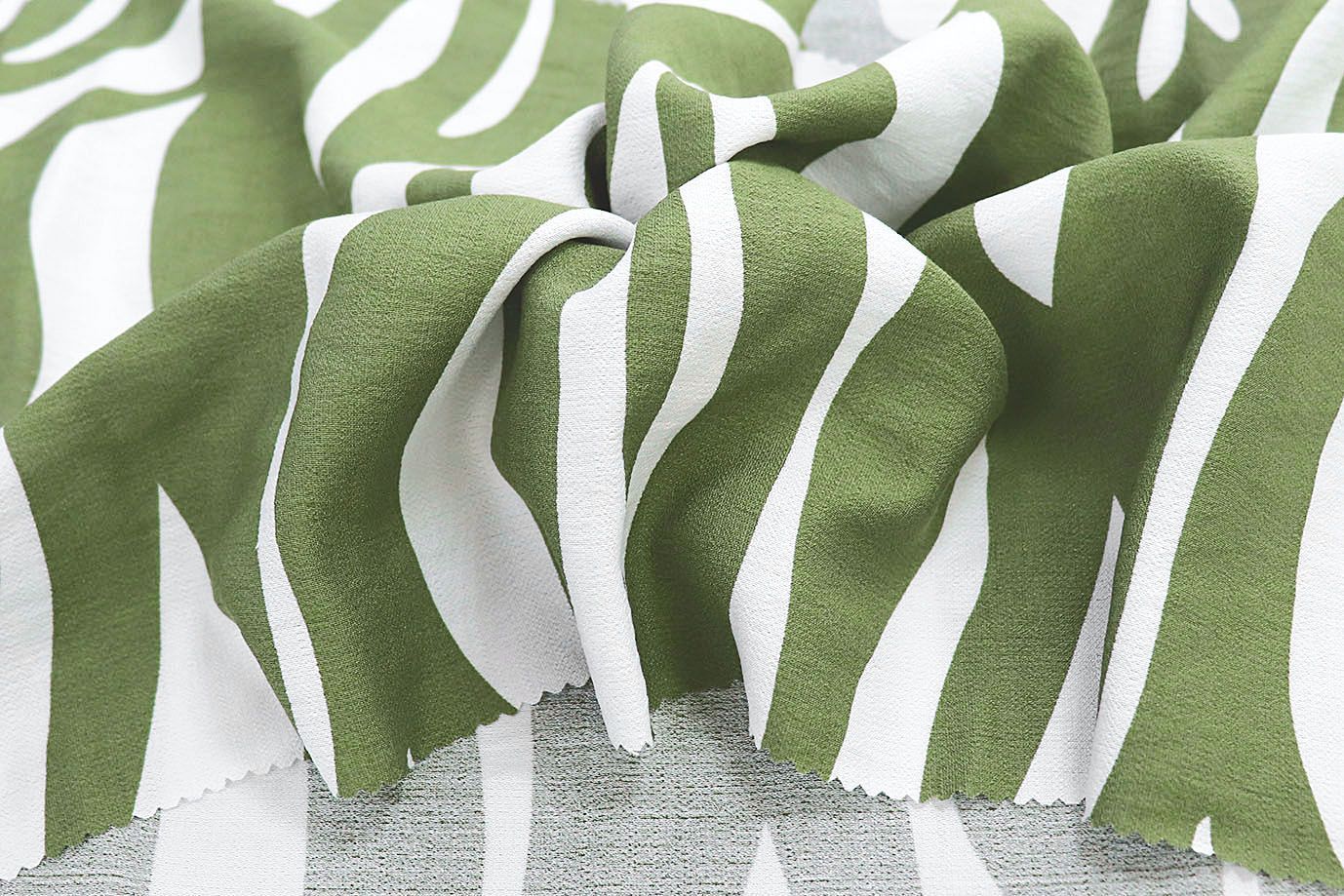 Лен БОХО принт/зелено-белый 3879-PY/D#3/C#4