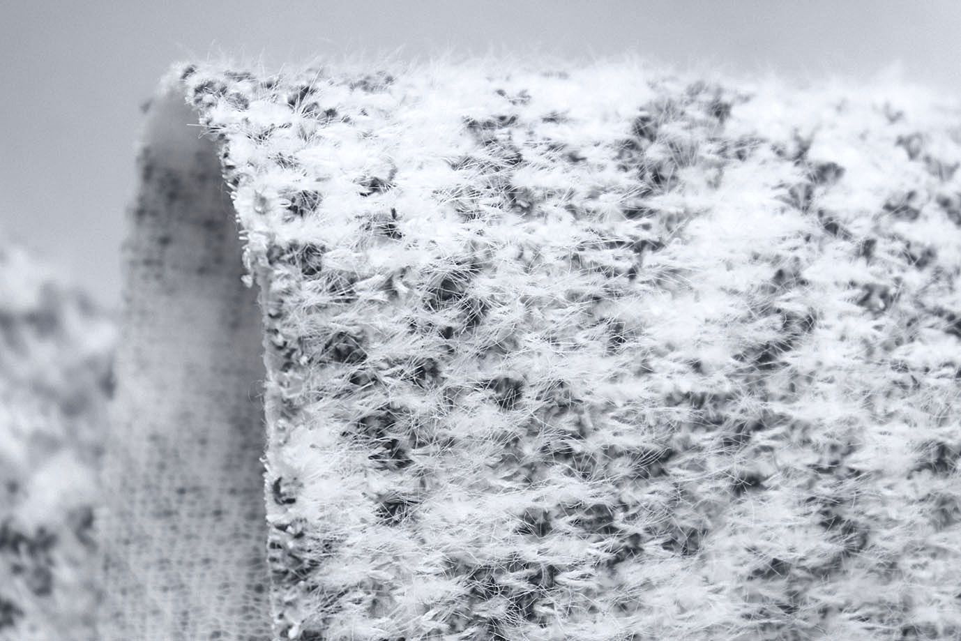 Трикотаж жаккард двуцветный/черно-серый на белом 3981-PY/C#2