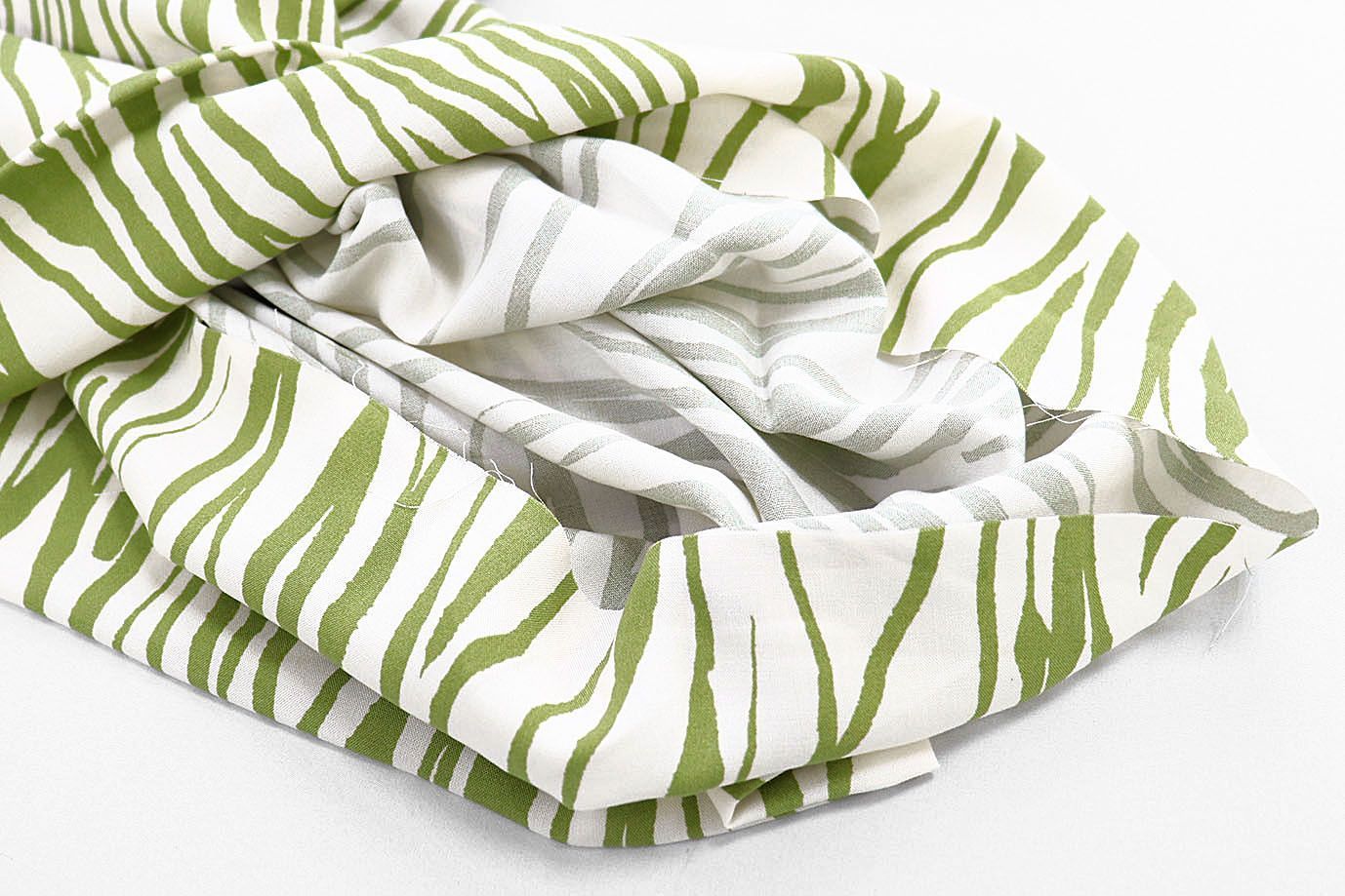 Штапель принт/молочно-зеленый 3892-PY/D#12/C#2