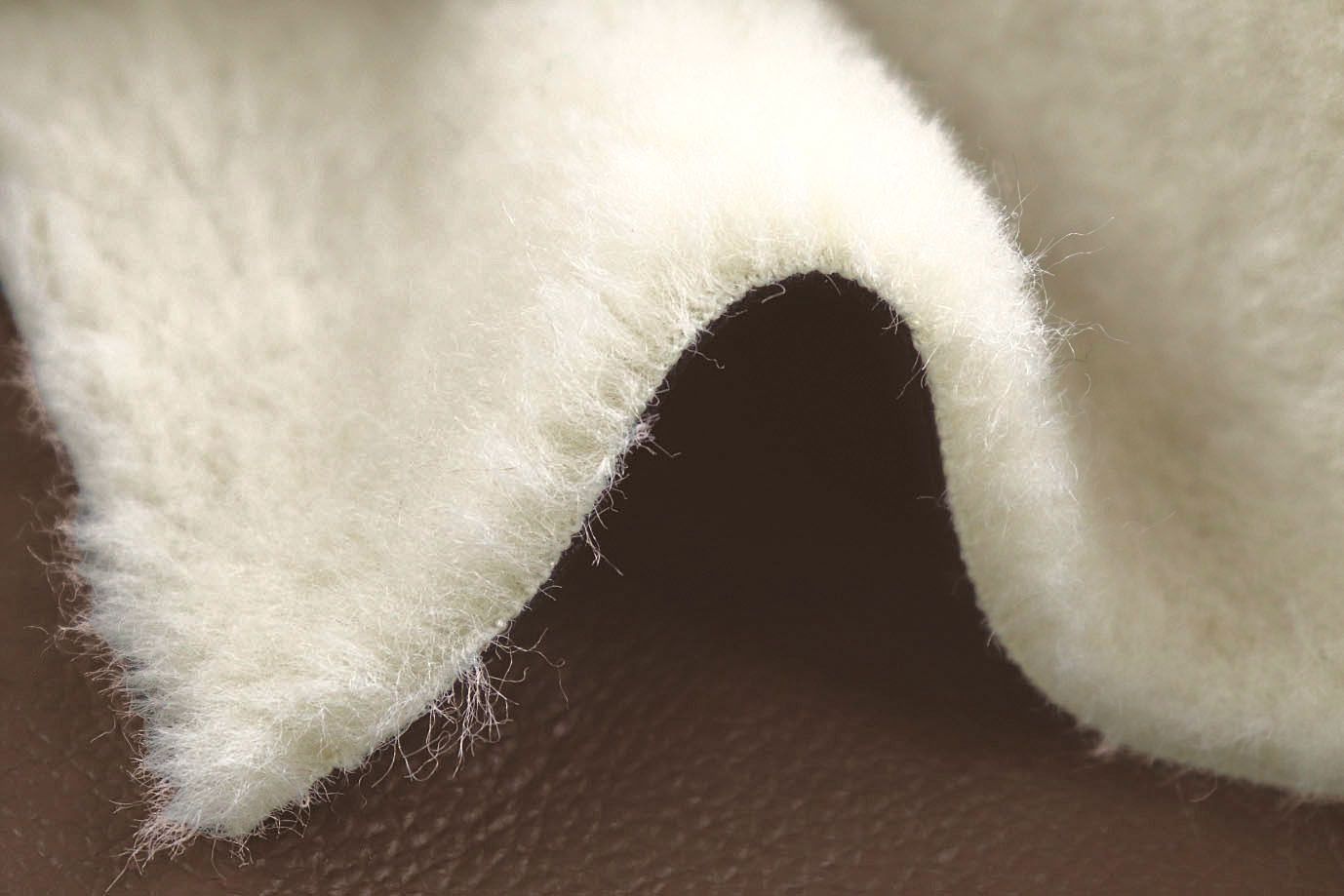 Искусственный мех "Кёрли" на коже/бежевый на коричневом AP5072410/D#1103-3068/C#19