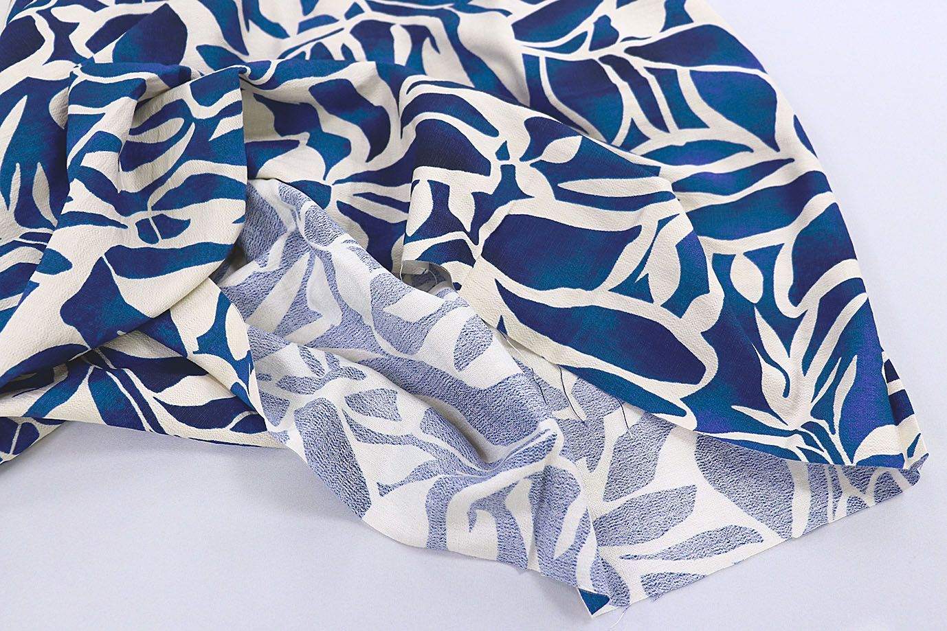 Лен БОХО принт/листья синие на молочном 3810-PY/D#16/C#1 (11834)