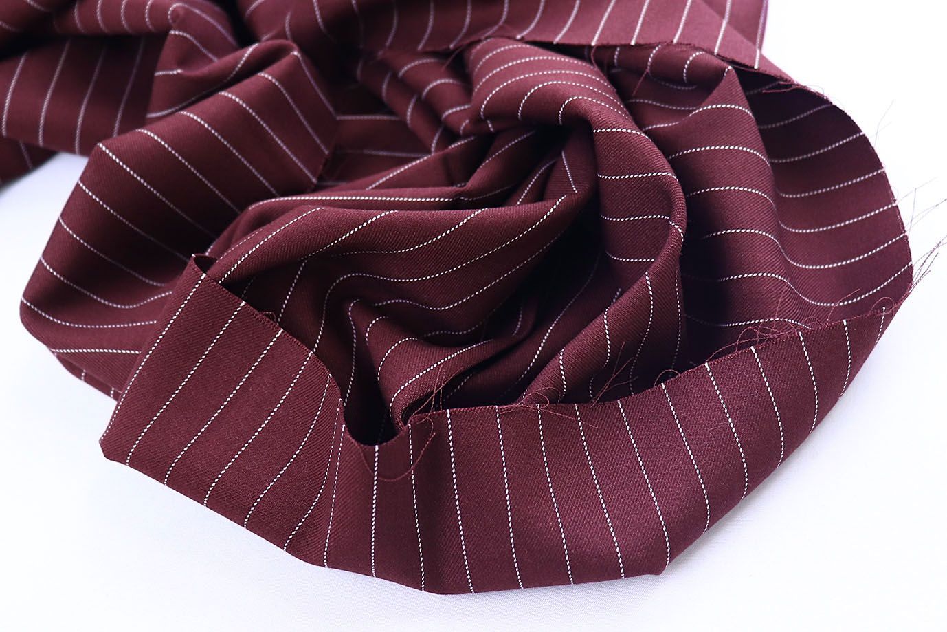 Костюмная ткань "Полоска" стрейч принт/бордово-белый 3961-PY/C#4