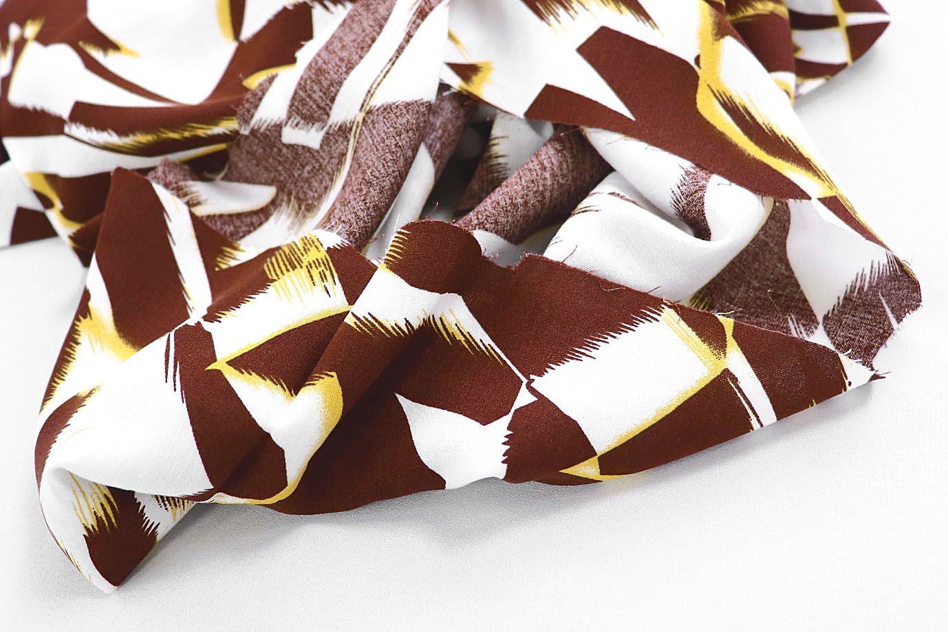 Штапель принт/коричнево-белый 1374-PY/D#18/C#8