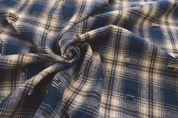 Рубашечная ткань рваная принт/клетка черно-бежевая на синем 1420-PY/C#4