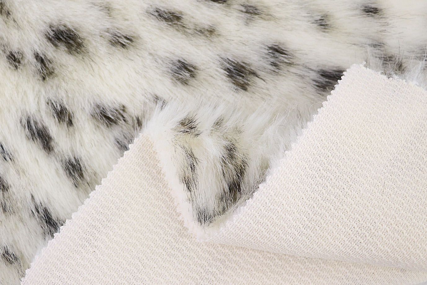 Искусственный мех "Рысь"/черно-белый AP2303014035/D#287-22091115/C#White Cheeta