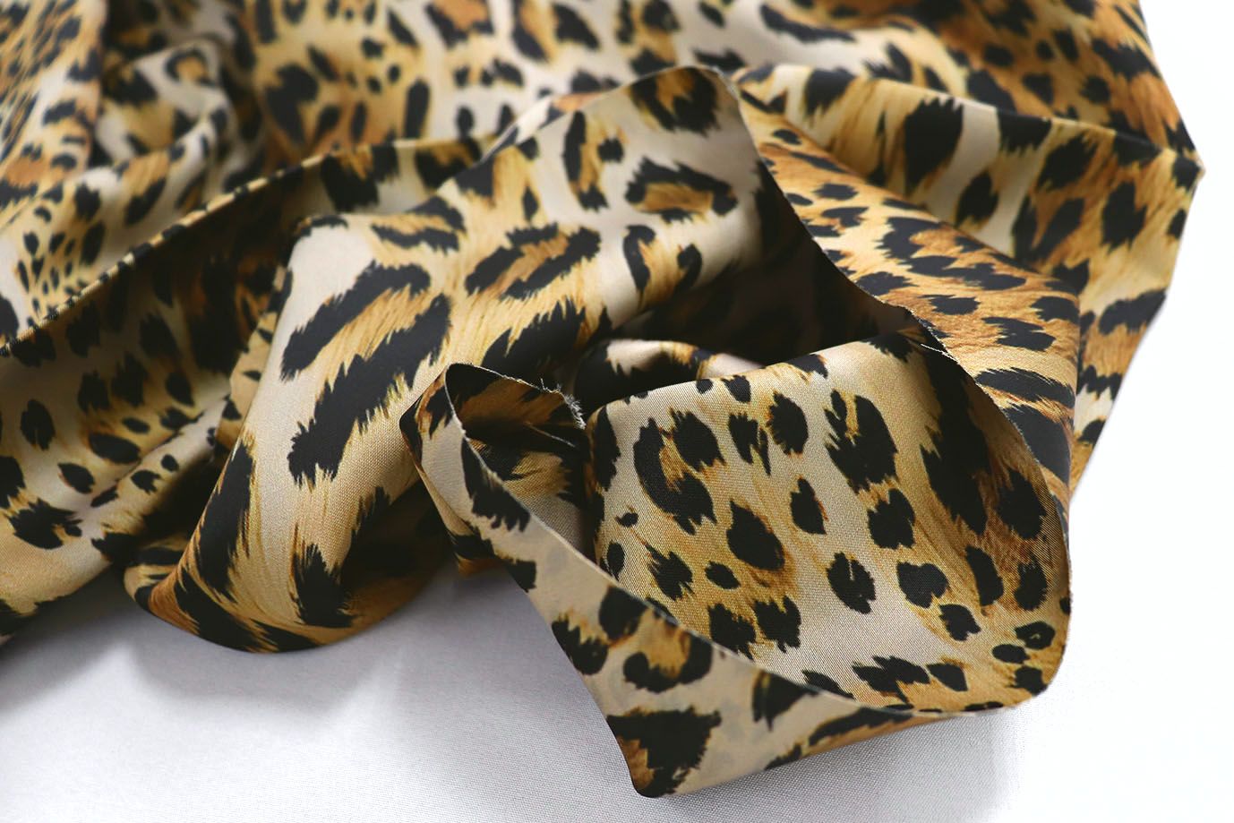 Сатин "Шакира" стрейч двусторонний принт/леопард черно-коричневый на белом 3887-PY/D#1/C#1