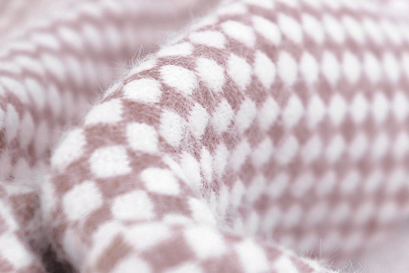 Трикотаж "Альпака" жаккард/клетка бело-розовая 3761-PY/D#1/C#1