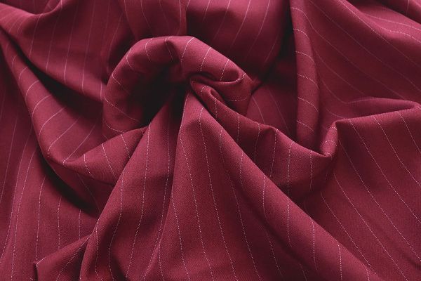 Костюмная ткань/полоска белая на рубиновом 4232-PY/C#5