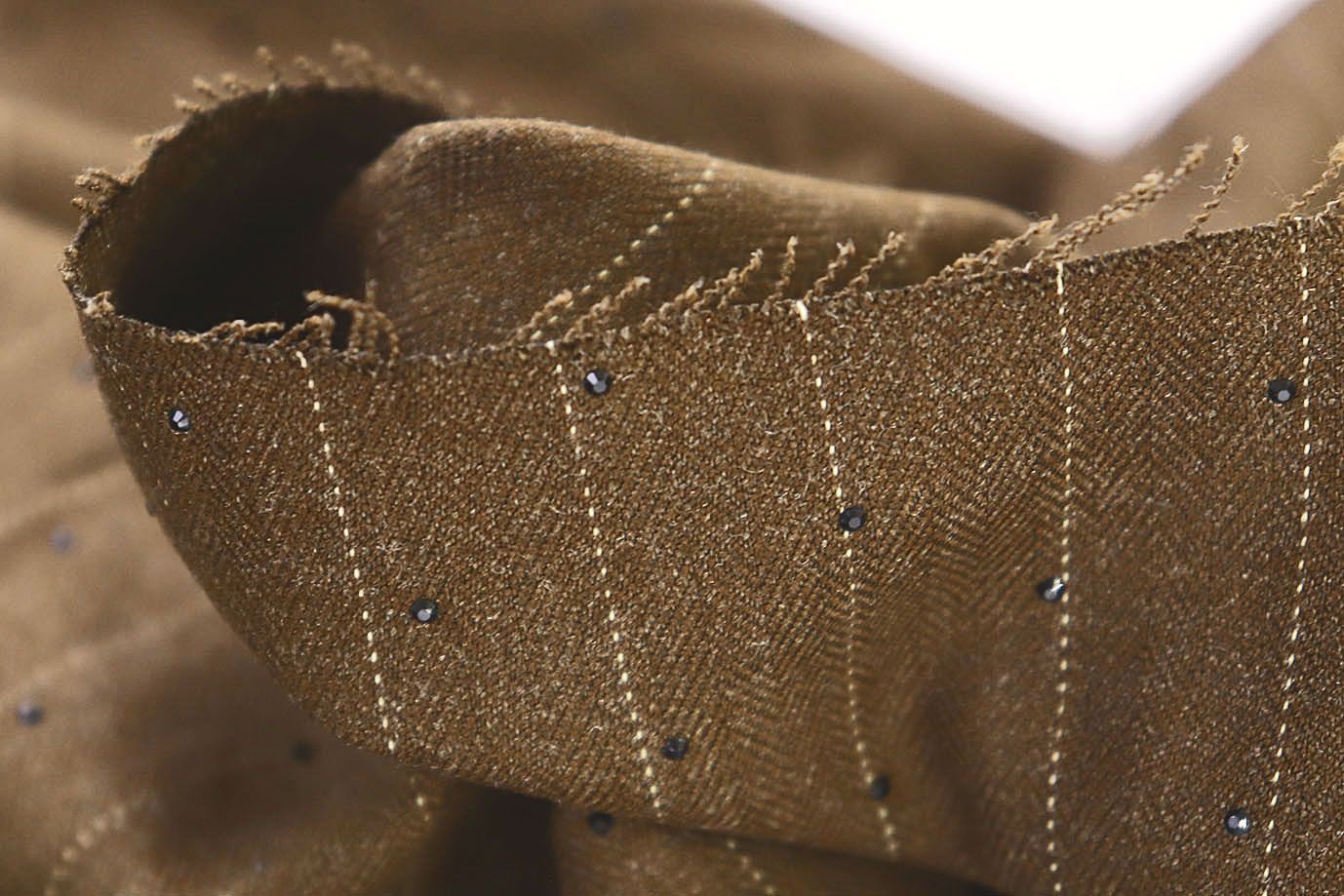 Костюмная ткань со стразами/коричневый VT-11807/D#1/C#1