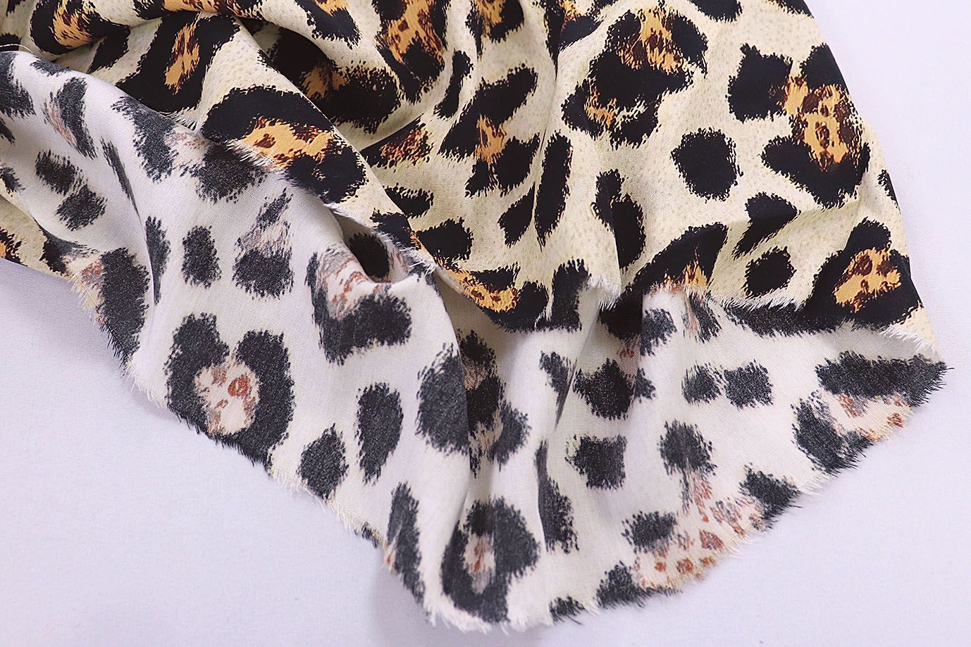 Штапель принт/леопард черно-желтый на молочном 1375-PY/D#4/C#1