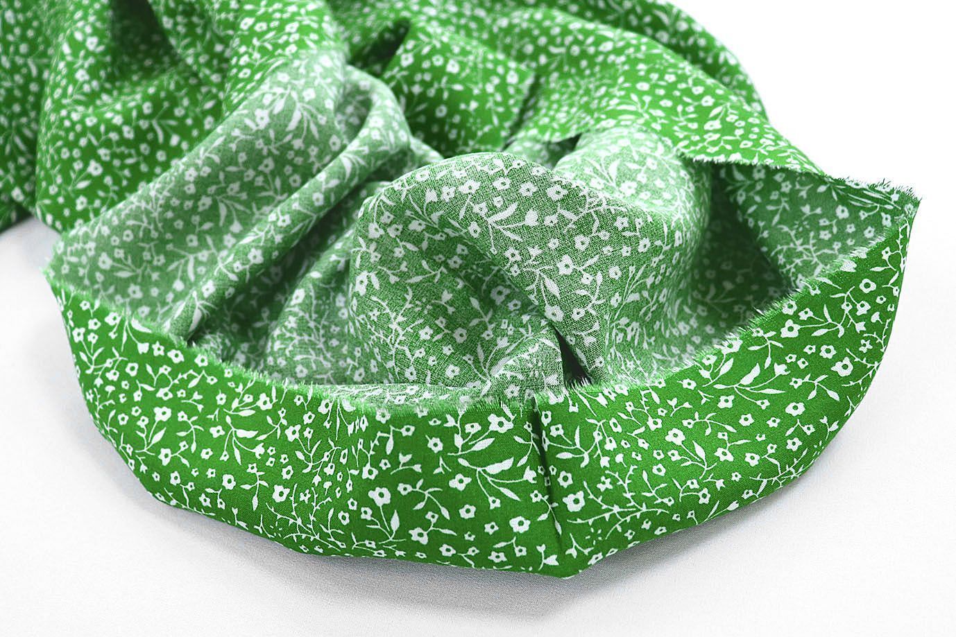 Штапель принт/цветы белые на зеленом 1374-PY/D#50/C#2