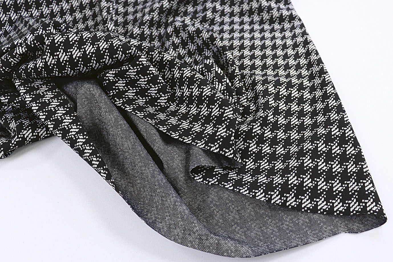 Трикотаж жаккард принт/гусиная лапка черно-белая 1320-PY/D#4/C#1