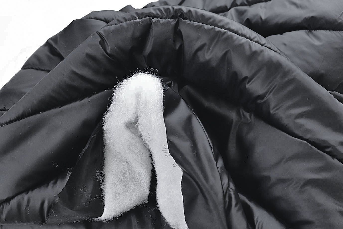 Ткань простеганная "Полоска"/черный 1372/2+CC200