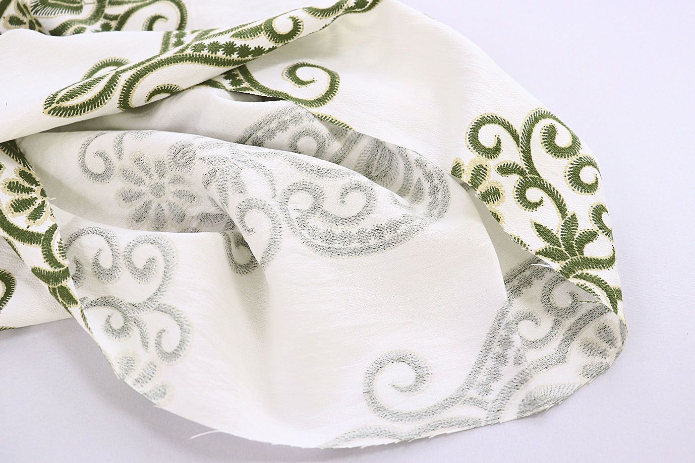 Лен БОХО принт/узор зелено-бежевый на белом 3857-PY/D#3/C#2