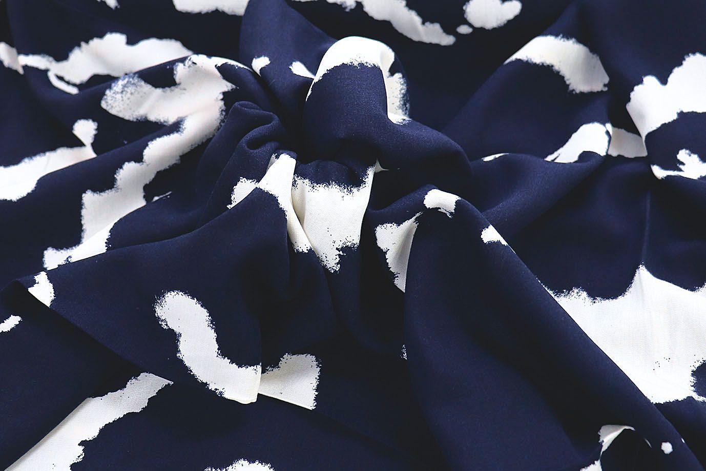 Штапель принт/белый на темно-синем 1374-PY/D#48/C#7