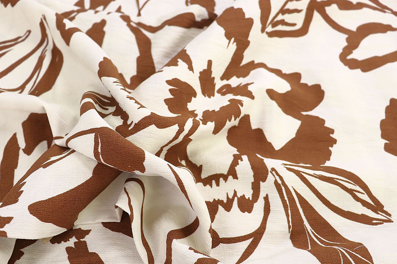 Лен БОХО принт/цветы коричневые на молочном 3857-PY/D#10/C#4