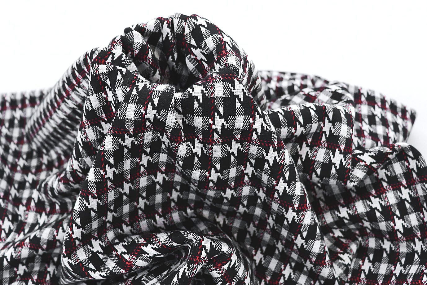 Трикотаж жаккард принт/черно-красный 3257-22-PY/D#40/C#1