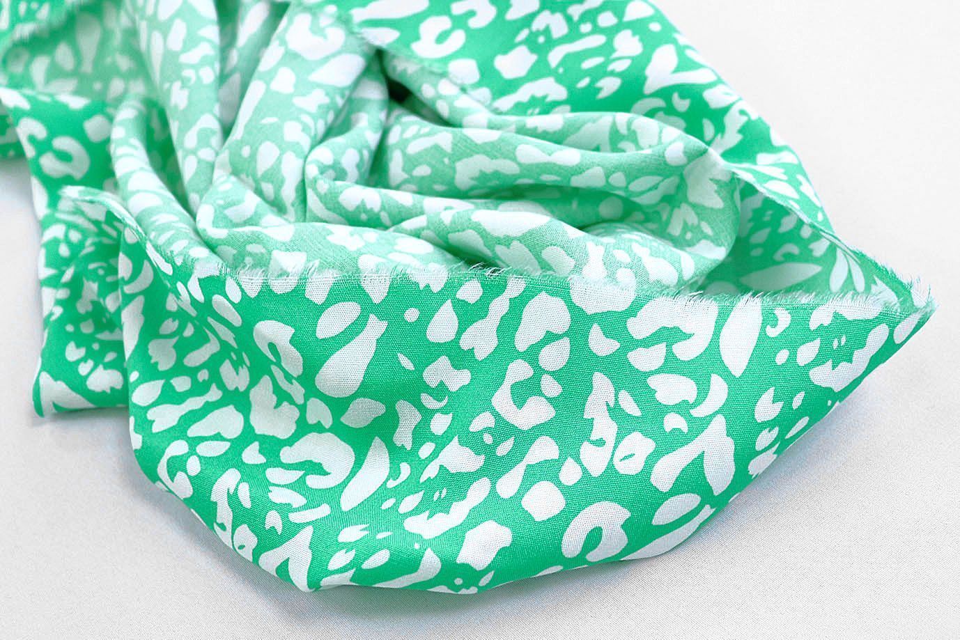 Штапель принт/бело-зеленый 1374-PY/D#40/C#3