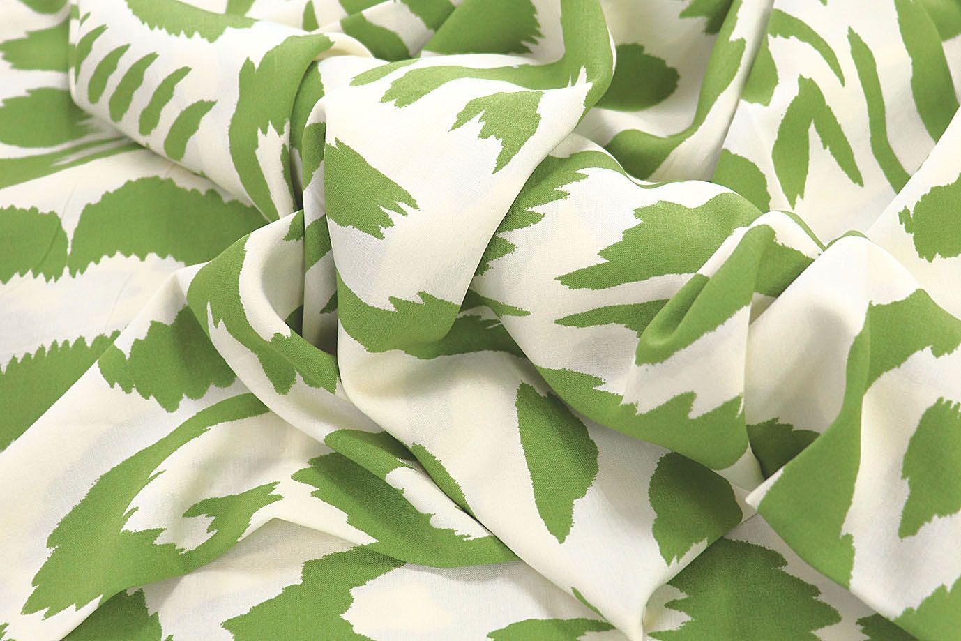 Штапель принт/зеленый на молочном 3858-PY/D#16/C#2