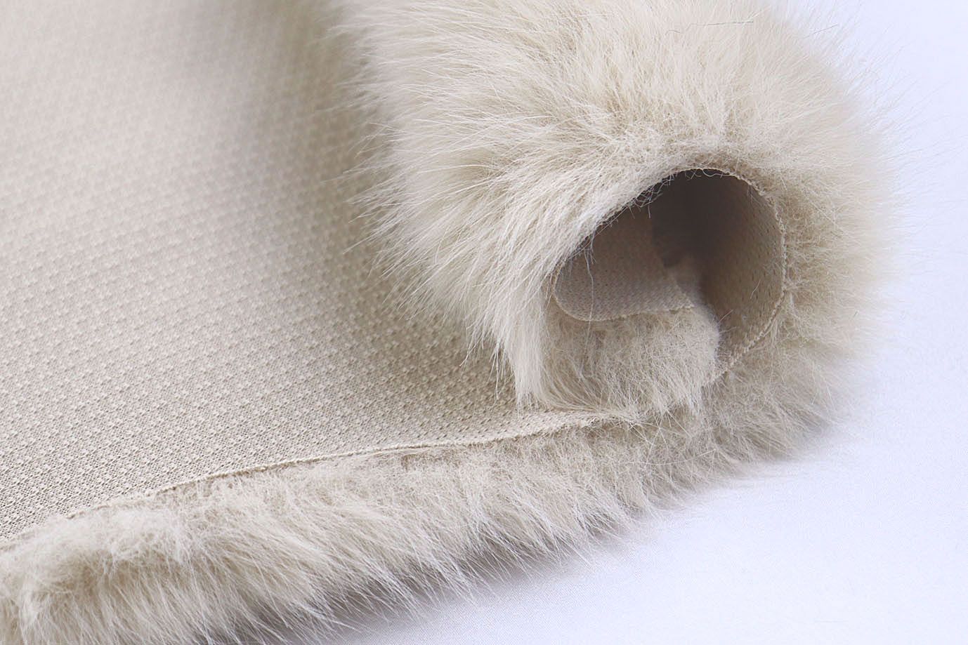 Искусственный мех "Песец"/кремовый AP5110703/D#289-220070-85/C#F2090