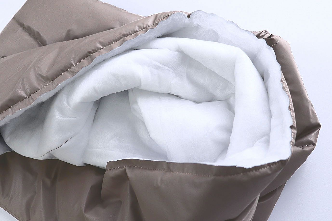 Ткань простеганная "Полоска" P51/бежевый 11015-26/5+холлофайбер 200+СПБ