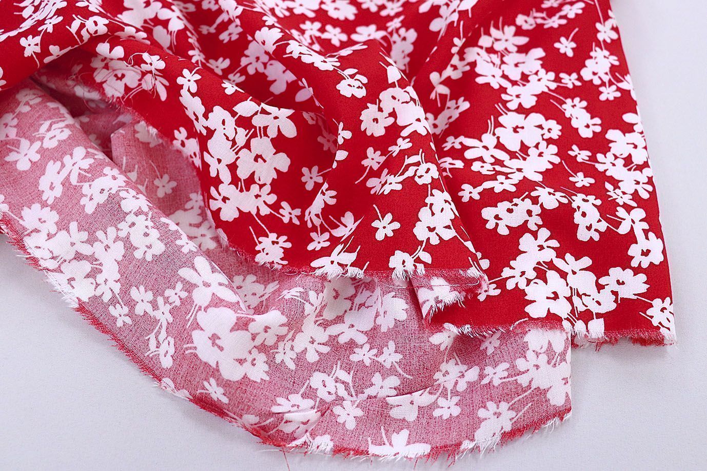 Штапель принт/цветы белые на красном 1382-PY/D#4/C#8