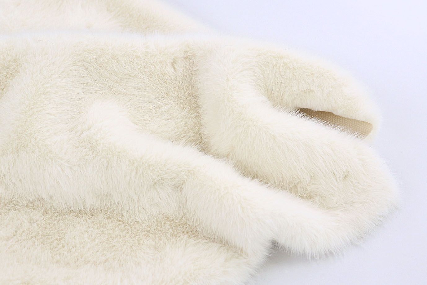 Искусственный мех "Норка"/молочный AP231228139/D#289-220214-1203/C#4AG0013A