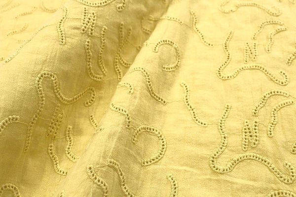 Хлопок "Батист" жатка с вышивкой/бледно-желтый 3202-PY/D#4/C#3 (EU4272)