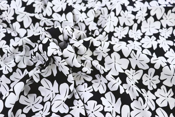 Штапель принт/цветы белые на черном 1382-PY/D#15/C#7