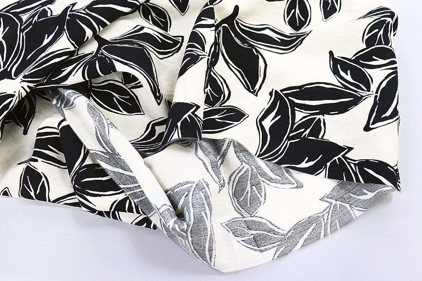 Лен БОХО принт/листья черные на молочном 3815-PY/D#1/C#1