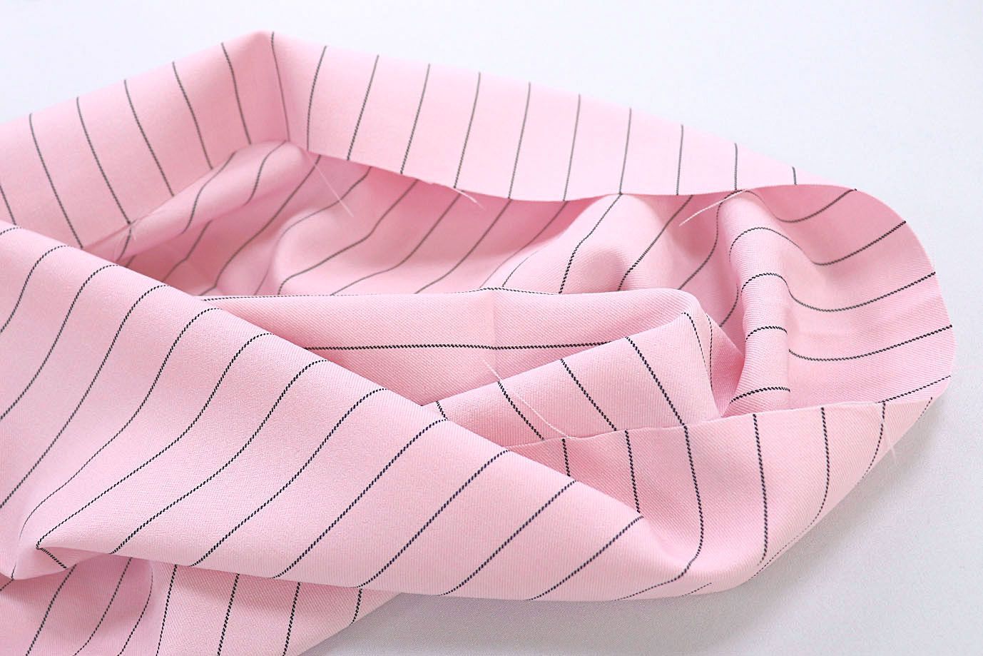 Костюмная ткань принт/полоска черная на розовом 3963-PY/C#3