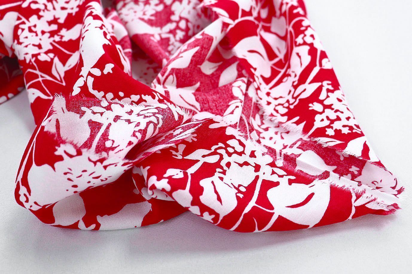 Штапель принт/цветы белые на красном 1374-PY/D#4/C#2
