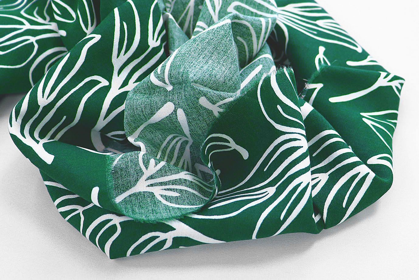 Штапель принт/цветы белые на зеленом 1374-PY/D#51/C#4