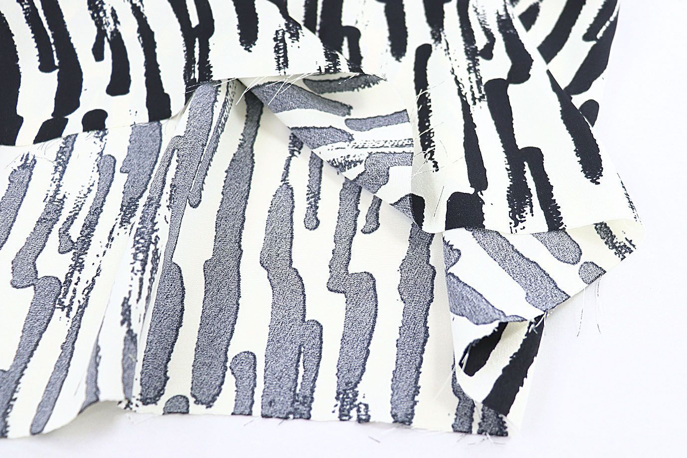 Сатин "Виктория" принт/бело-черный 3610-PY/D#4/C#1